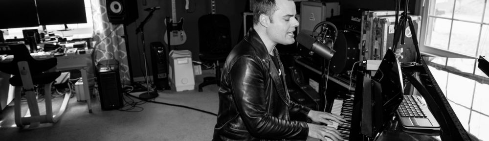 Marc Martel el doble de la voz de Freddie Mercury