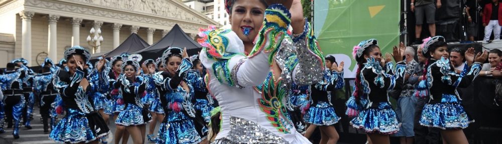 El tradicional carnaval porteño regresó a la Avenida de Mayo y convocó a más de 60.000 personas