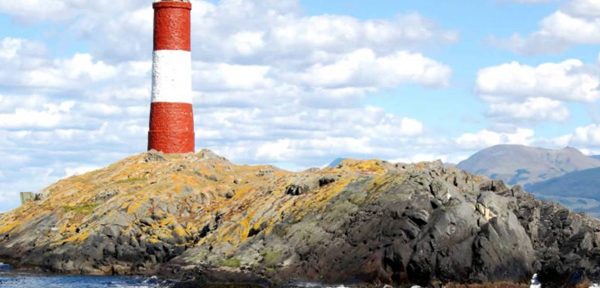 Quién es el francés que busca que el «Faro del fin del mundo» vuelva a iluminarse