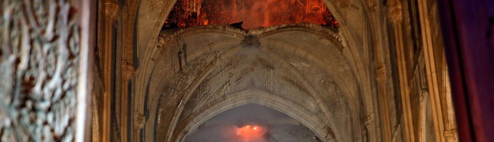 Incendio en Notre Dame: Las imágenes del interior de la catedral