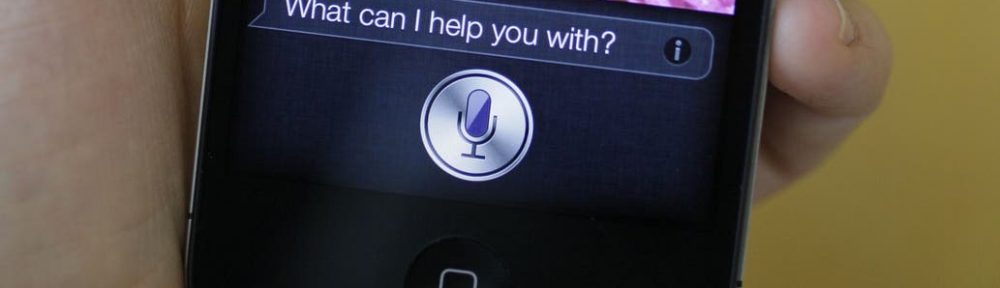 Los asistentes por voz Siri y Alexa son sexistas, según un reporte de Naciones Unidas