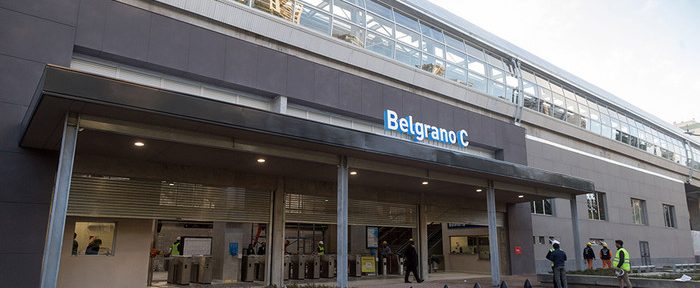 Se reinaugura la mega estación Belgrano C con danza, acrobacia y música