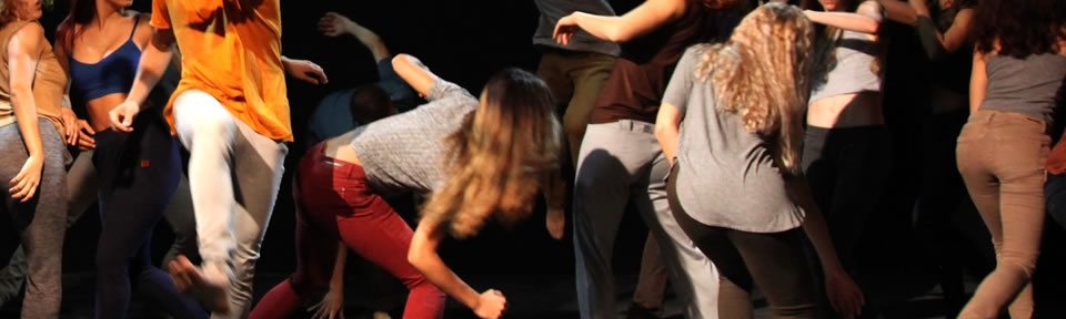 El elenco de danza contemporánea de la Universidad Nacional de las Artes se presenta en el ciclo “Danzas en Compañía” del Teatro de la Ribera