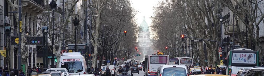 Los 125 años de Avenida de Mayo, la gran vía porteña que parece detenida en el tiempo