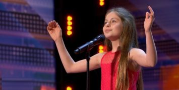 La niña de 10 años que participó en «America’s Got Talent» y con su voz ocasionó una ovación mundial
