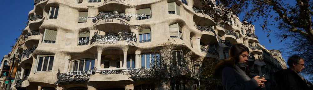 ¿Cómo es vivir en la casa más famosa de Barcelona?