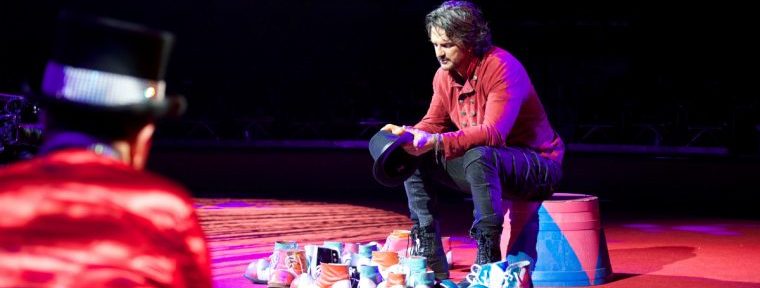 Ricardo Arjona lanzó su «Circo soledad en vivo»