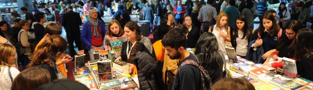 Cine y libros, las actividades culturales elegidas por los estudiantes porteños