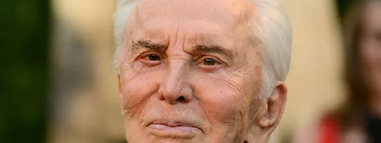 Kirk Douglas cumple 103 años: qué le pide a su hijo Michael