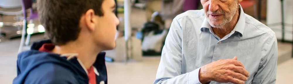 Apostó a que los chicos aprendan “haciendo” y le dieron el máximo premio en Educación