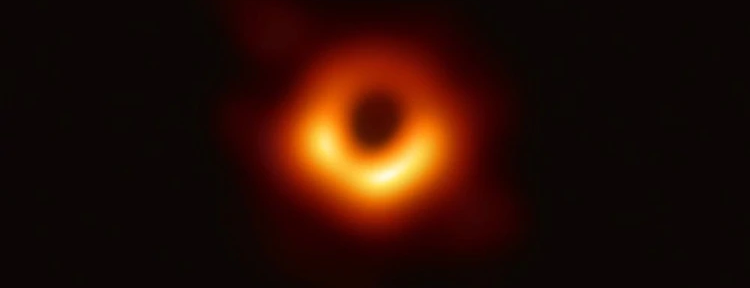 La primera imagen de un agujero negro de la historia fue elegida como el avance científico del año