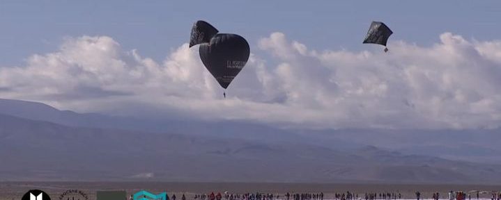 Una mujer sobrevoló las Salinas Grandes al son del pop coreano de BTS