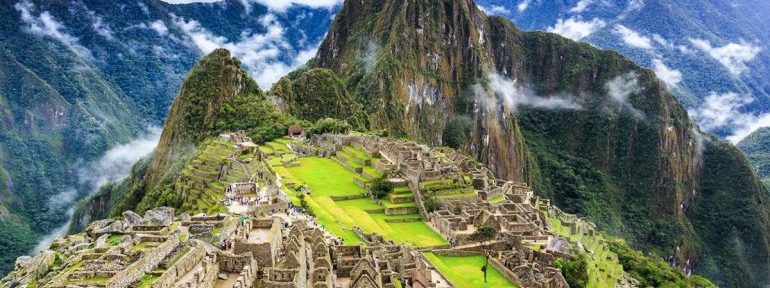 Detuvieron a dos turistas argentinos por dañar y defecar en el templo de Machu Picchu