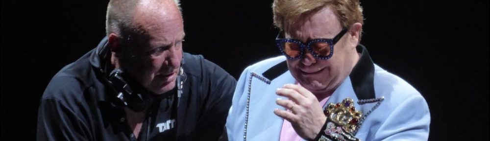 Llorando, Elton John suspendió su actuación en pleno show por una neumonía atípica