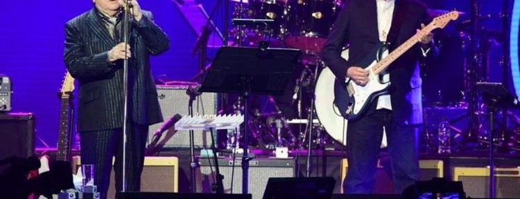 Eric Clapton, Van Morrison, Cat Stevens y Tom Jones, coincidieron en un concierto a beneficio en Londres