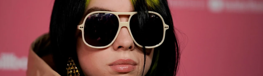 Billie Eilish se sacó su ropa XXL y lanzó un fuerte mensaje feminista