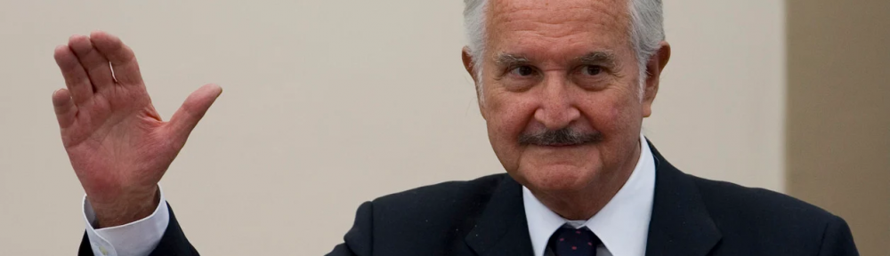 Carlos Fuentes, detrás del bronce: un libro revela su lado oscuro