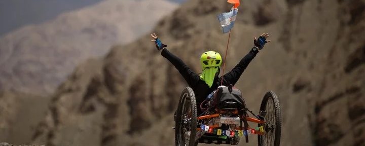 Historia de superación: de Córdoba al Himalaya en bicicleta de manos