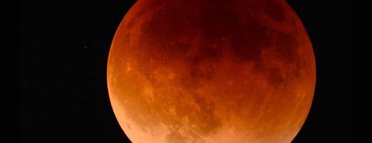 Todo lo que hay que saber sobre la “Luna de Trueno”, el eclipse que se ve este domingo 5 de julio
