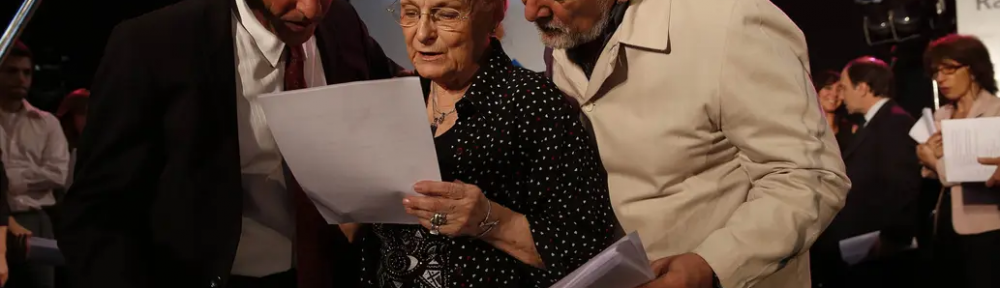 Las dos carátulas: 70 años de un fenómeno que vincula a la radio con el teatro