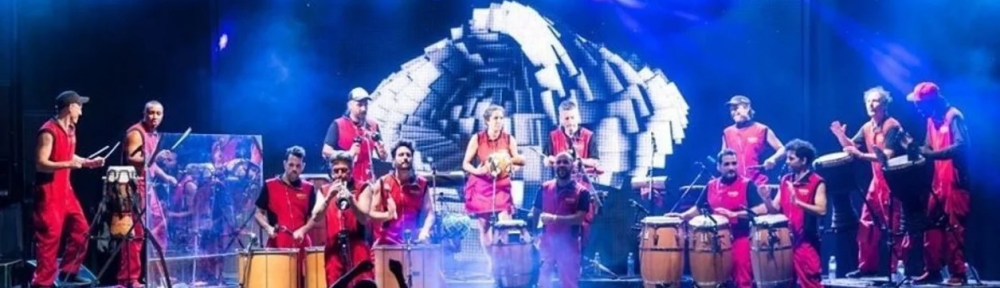 La Bomba de Tiempo volvió al patio del Konex para festejar el Día de la Primavera con un show por streaming