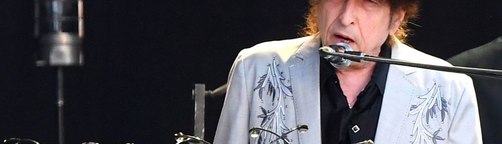 Bob Dylan reveló que el miedo al antisemitismo dio origen a su nombre artístico