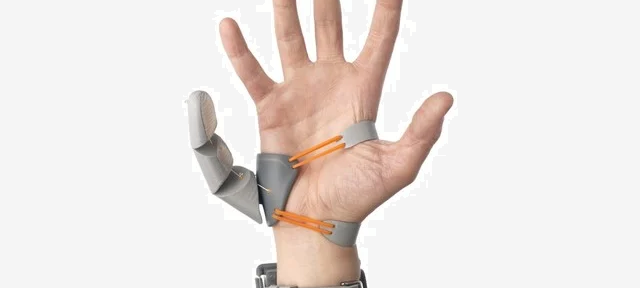 Mano con seis dedos: crearon un segundo pulgar robótico que el cerebro reconoce y dirige