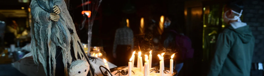 Cómo fue el “terrorífico” desafío de celebrar Halloween en pandemia: desde bares ambientados hasta fiestas virtuales