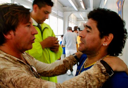 Ricardo Montaner y su vínculo con Maradona: “Escribí Soy Feliz para alentar a los jugadores en el vestuario, cuando Diego era DT de la Selección”