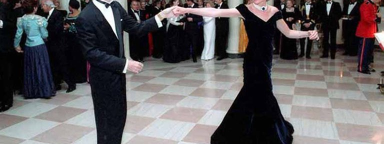 La noche que Lady Di bailó con John Travolta y la Casa Blanca se paralizó