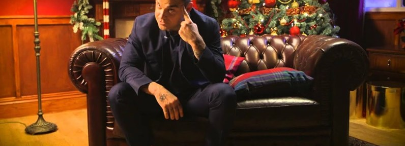 Robbie Williams volvió al éxito con su aggiornada canción navideña que alude al coronavirus y al distanciamiento social