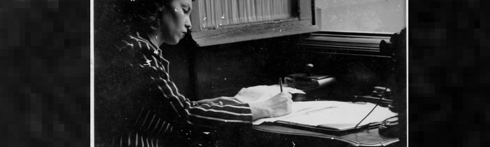 A cien años de su nacimiento: Clarice Lispector, la escritora que escribía en medio de la vida