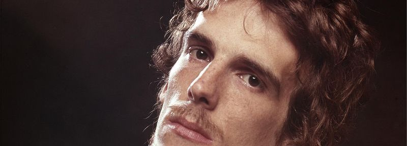 Lanzan un disco que fusiona las canciones de Spinetta con música sagrada de la India