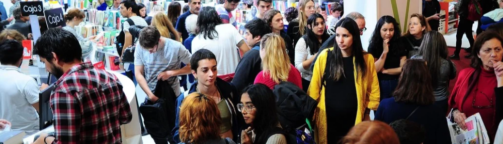 La Feria del Libro 2021 se posterga y se irá su director