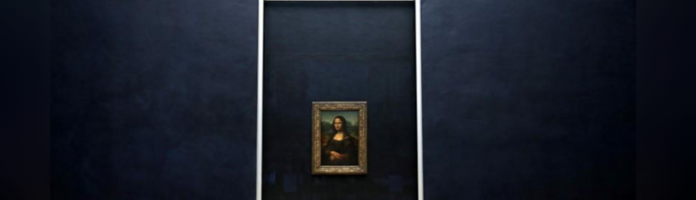 En el Louvre, la Gioconda no pierde la sonrisa ni cuando se queda sola