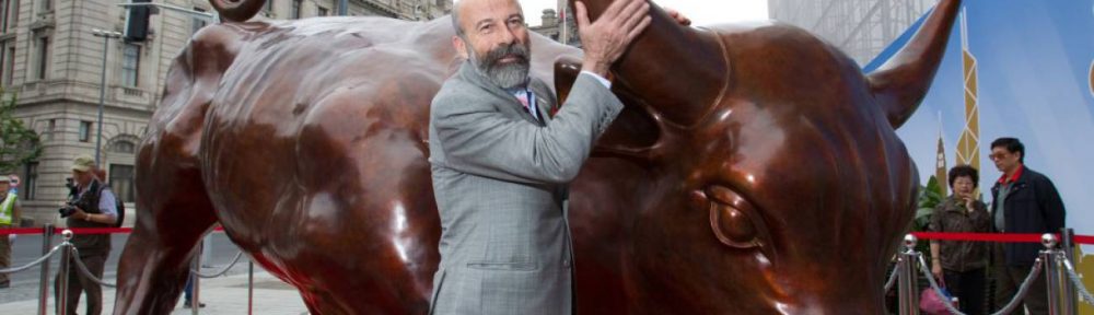 Murió el escultor Arturo Di Modica, autor del famoso Toro de Wall Street