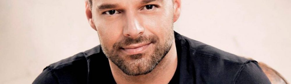 Frustrante debut sexual en la Argentina, escapadas en baúles y un viaje que le cambió la vida: 44 frases y hechos poco conocidos de Ricky Martin