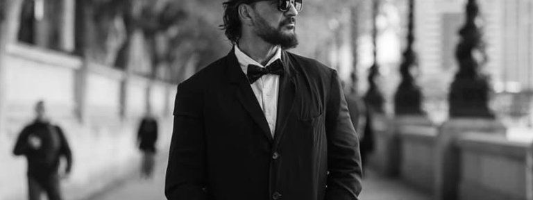 Desde las calles de Antigua Guatemala y con más de 30 músicos del mundo: el nuevo show de Ricardo Arjona