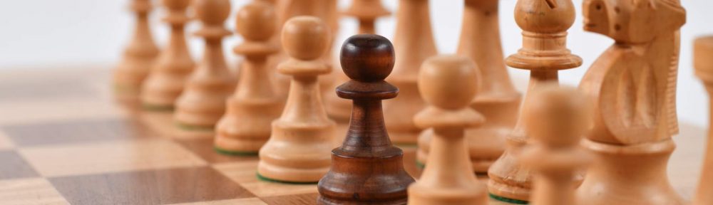 Los beneficios de la práctica del ajedrez: un juego para niños y adultos revitalizado por el efecto Gambito de Dama