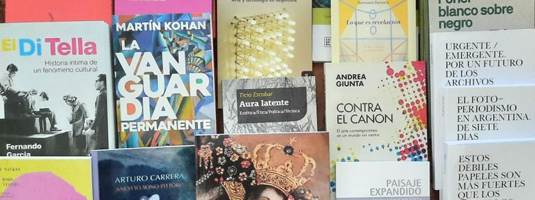 Un aluvión de libros para renovar la biblioteca de arte