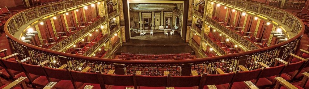 Teatro Cervantes: fue subastado, devorado por el fuego, se levantó de las ruinas y cumple 100 años