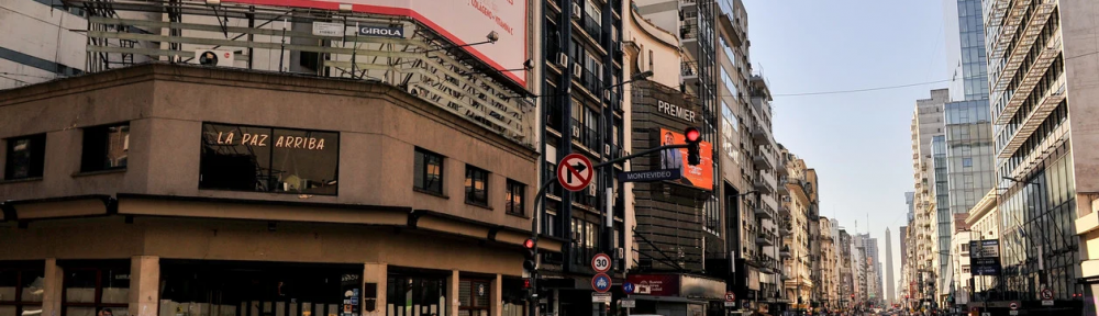 El adiós al bar La Paz y el misterio sobre el futuro de una esquina clásica de la avenida Corrientes