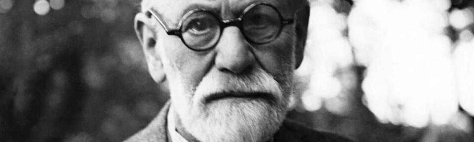 Los cien años de una obra fundamental de Freud: la vigencia de «Psicología de las masas y análisis del yo»