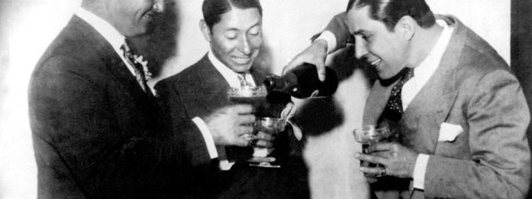 ¿Fue a un prostíbulo o andaba de paseo? El día que metieron preso a Carlos Gardel