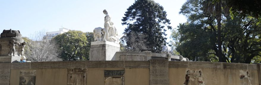 Se robaron 1800 kilos en piezas de bronce de dos icónicos monumentos de Palermo y Recoleta