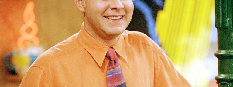 Murió el actor James Michael Tyler, conocido por su papel de Gunther en “Friends”