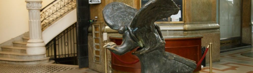 Mitos y leyendas del Palacio Barolo: «La Ascensión»: la escultura de Mario Palanti que tardó casi un siglo en llegar a destino
