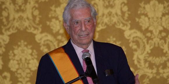 Mario Vargas Llosa fue elegido miembro de la Academia Francesa y se suma a «los inmortales»