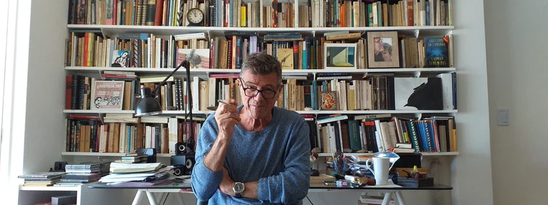 Quién es Guillermo Saccomanno, el escritor argentino que abrirá la Feria del Libro 2022