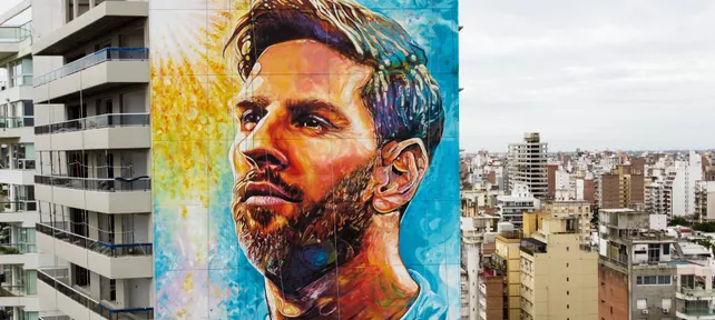 Inauguraron un mural gigante de Lionel Messi a metros del Monumento a la Bandera, en Rosario